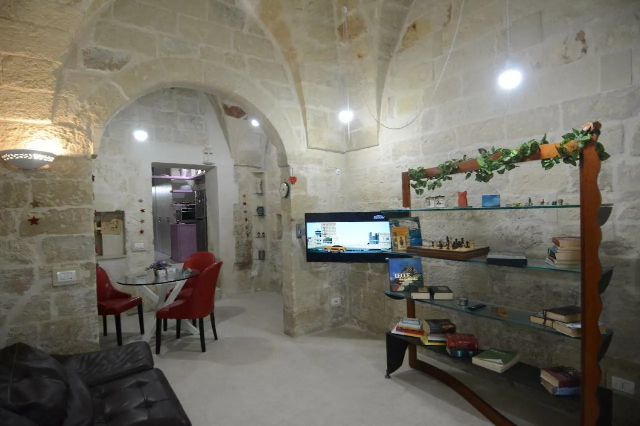 B&B Domus Gaia Лечче Отель типа 